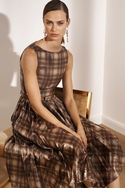 Look 27
